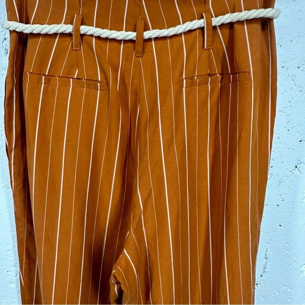 ASTR The Label size Medium Neo Rust High Waist Pleated Pinstripe Crop Pants
